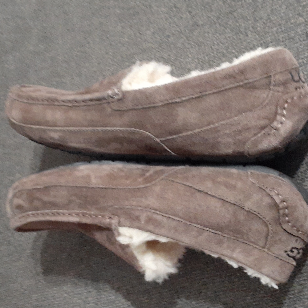 Ugg Slipper Mens - image 8